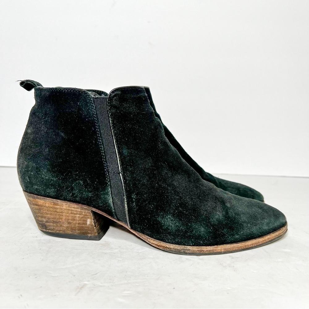 Aquatalia Black Suede Heeled Point Ankle Booties Size 7.5 Women’s - Picture 2 of 7